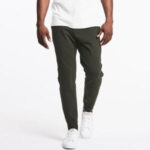 Public Rec Men’s Jogger Olive Green size 36